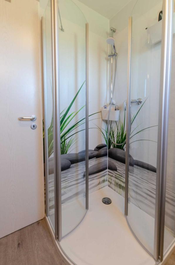 Ferienwohnung Haus Inselperle mit Blick auf den Bodden Alt Reddevitz Zimmer foto