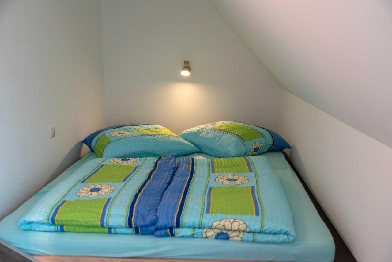 Ferienwohnung Haus Inselperle mit Blick auf den Bodden Alt Reddevitz Zimmer foto
