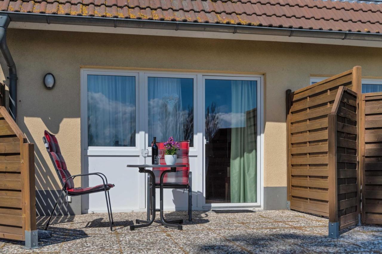 Ferienwohnung Haus Inselperle mit Blick auf den Bodden Alt Reddevitz Zimmer foto