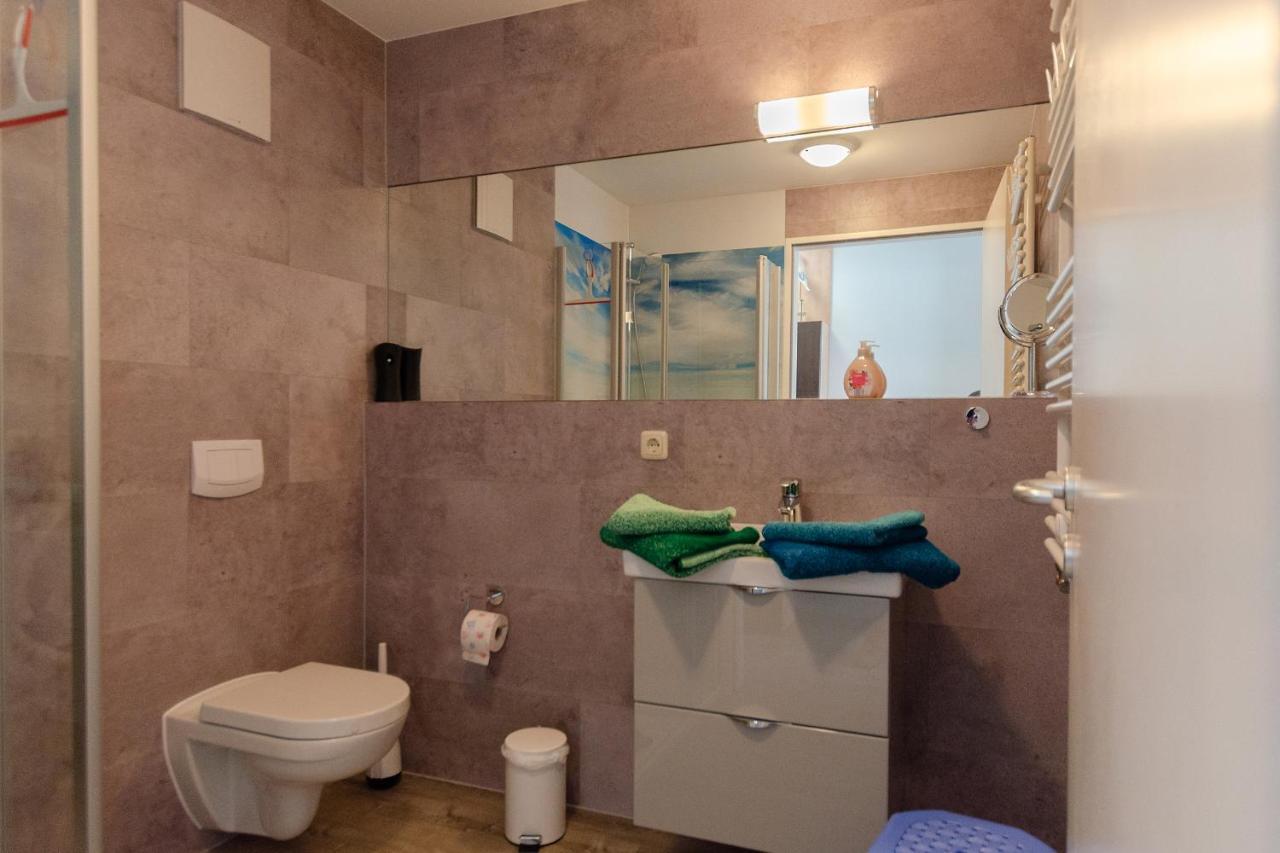 Ferienwohnung Haus Inselperle mit Blick auf den Bodden Alt Reddevitz Exterior foto