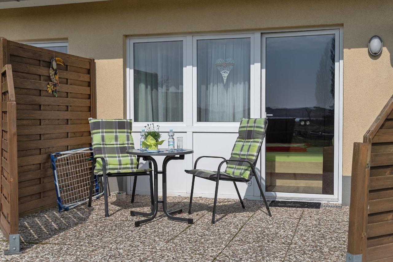 Ferienwohnung Haus Inselperle mit Blick auf den Bodden Alt Reddevitz Exterior foto